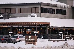 Park City Peaks Hotel