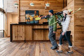 Park City Peaks Hotel