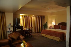 Ramada Plaza by Wyndham Palm Grove