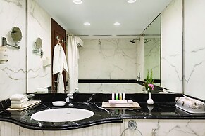 Ramada Plaza by Wyndham Palm Grove