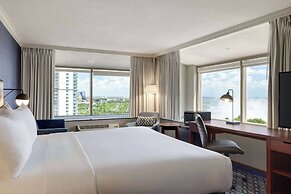 Wyndham Grand Fallsview Hotel