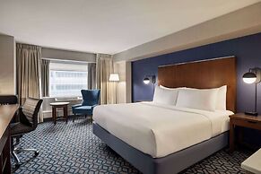 Wyndham Grand Fallsview Hotel