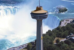 Wyndham Grand Fallsview Hotel