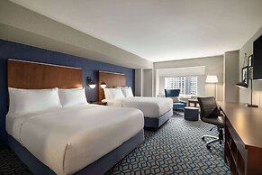 Wyndham Grand Fallsview Hotel