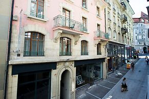 Hôtel des Voyageurs