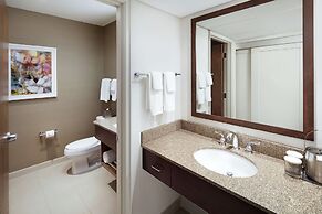 DoubleTree by Hilton Ontario Airport
