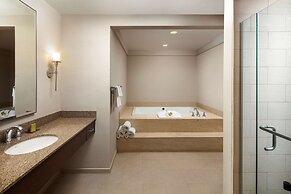 DoubleTree by Hilton Ontario Airport