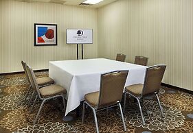 DoubleTree by Hilton Ontario Airport