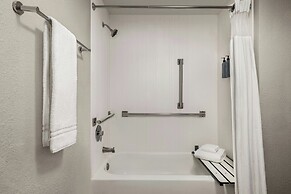 Courtyard by Marriott Atlanta Northlake