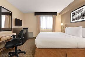 Travelodge Suites by Wyndham Moncton