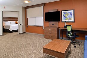 Holiday Inn Express & Suites Buffalo Downtown - Medical CTR by IHG