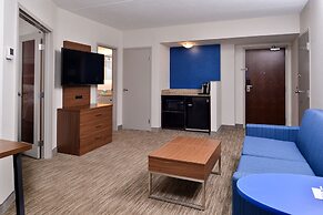 Holiday Inn Express & Suites Buffalo Downtown - Medical CTR by IHG