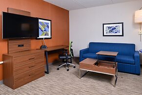 Holiday Inn Express & Suites Buffalo Downtown - Medical CTR by IHG