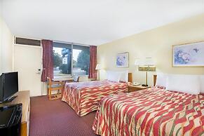 Bristol Parkway Inn