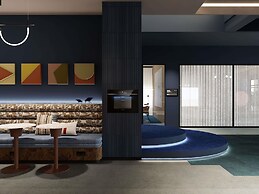 TRIBE Den Haag Centraal