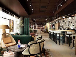 TRIBE Den Haag Centraal