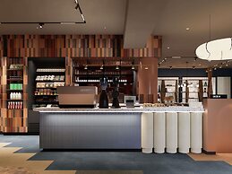 TRIBE Den Haag Centraal