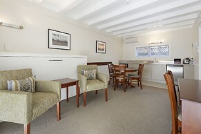 The Parnell Hotel & Conference Centre