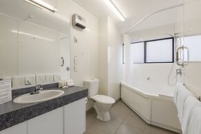 The Parnell Hotel & Conference Centre