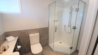 The Parnell Hotel & Conference Centre