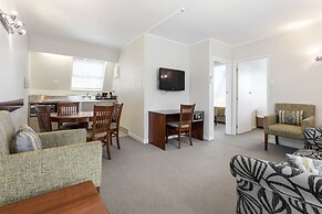 The Parnell Hotel & Conference Centre