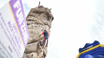 Holiday Inn Club Vacations at Orange Lake Resort by IHG