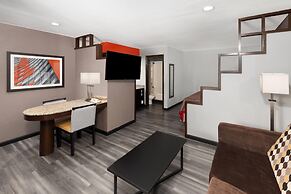 Ramada by Wyndham El Paso