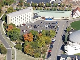 Comfort Inn The Pointe