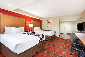 La Quinta Inn & Suites by Wyndham DC Metro Capital Beltway