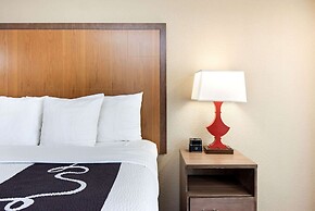 La Quinta Inn & Suites by Wyndham DC Metro Capital Beltway