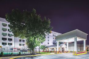 La Quinta Inn & Suites by Wyndham DC Metro Capital Beltway