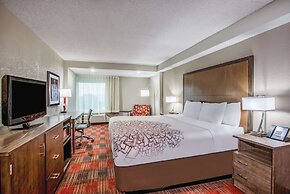 La Quinta Inn & Suites by Wyndham DC Metro Capital Beltway