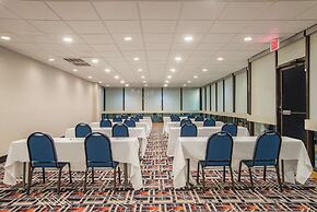 La Quinta Inn & Suites by Wyndham DC Metro Capital Beltway