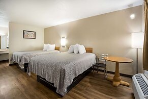 Econo Lodge Live Oak