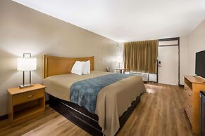 Econo Lodge Live Oak