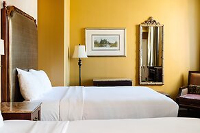 The Lafayette New Orleans By Kasa Living