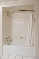 The Lafayette New Orleans By Kasa Living