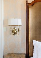 The Lafayette New Orleans By Kasa Living