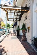 The Lafayette New Orleans By Kasa Living