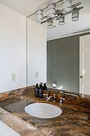 The Lafayette New Orleans By Kasa Living