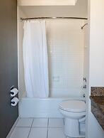 The Lafayette New Orleans By Kasa Living