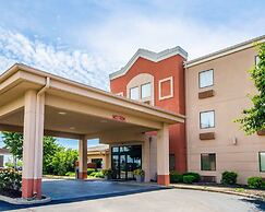 Comfort Suites Louisville East