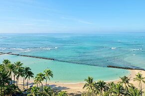 Aston Waikiki Circle Hotel