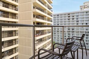 Aston Waikiki Circle Hotel