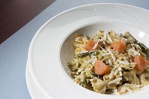 Hotel Chamartin The One