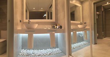 Hotel Chamartin The One