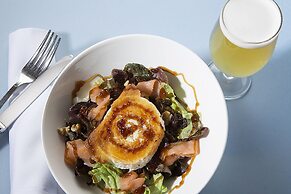 Hotel Chamartin The One