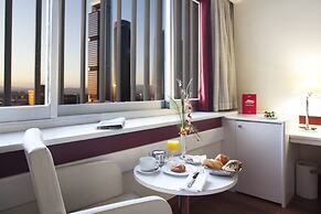 Hotel Chamartin The One