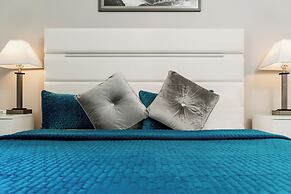 Congress Plaza Hotel