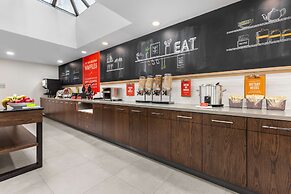 Hampton Inn & Suites by Hilton Toronto Downtown